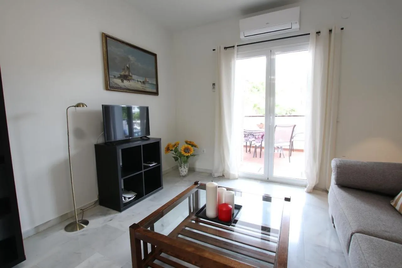 Tess Apartamento Buganvilla Lauro Golf Malaga